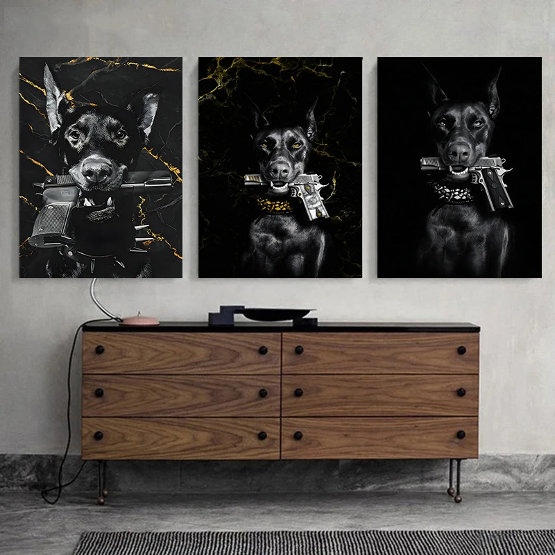 Quiet Luxury Lifestyle - ファッションブラックドーベルマン犬ライオンピストル付きポスターキャンバス絵画とプリント高級動物ウォールアートHD画像ホームルームデコレーション